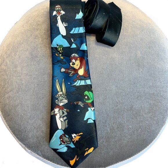 Fun Tyme Bugs Bunny Looney Tunes Tie - Picture 1 of 5